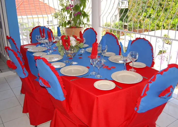Pinkhibiscus Hotel