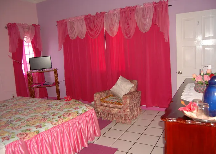 Pinkhibiscus Hotel